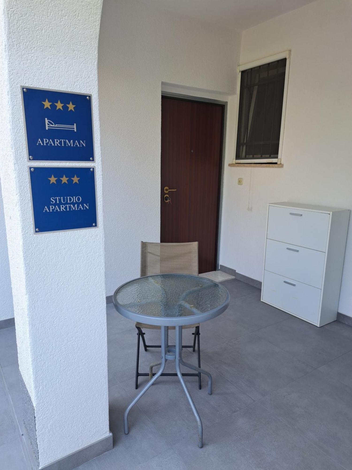 Apartment Elinor 2 Ρόβινι Εξωτερικό φωτογραφία